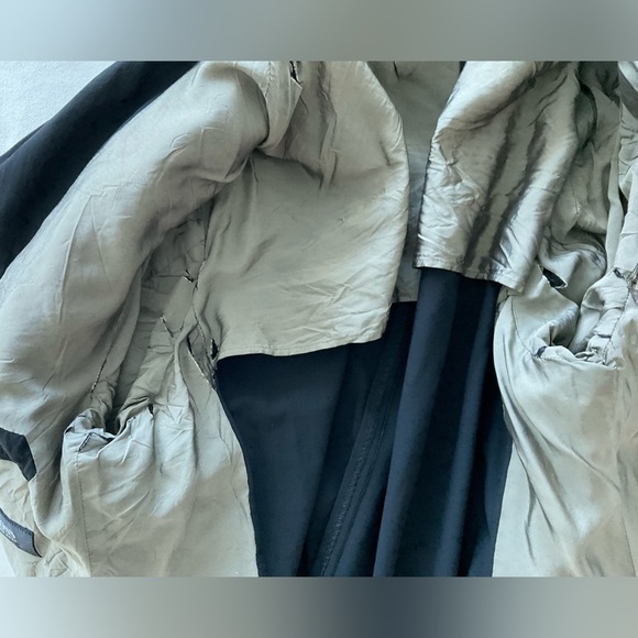 Hugo Boss Mens Blazer 44R 100% Wool Black Sport Coat Jacket Three Button VTG - Picture 11 of 11